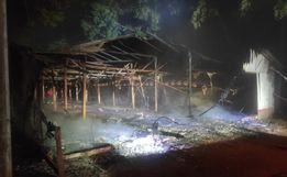 Aviário é atingido por incêndio na madrugada no interior de Palmitos
