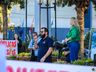 Servidores Públicos Municipais fazem protesto em frente a prefeitura