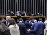 Governo corre para aprovar isenção do IR de até R$ 5.000 antes do julgamento de Bolsonaro