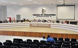 Vereadores aprovam projetos sobre doação de bens e loteamento