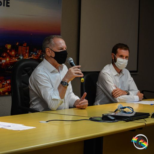 Primeiras doses da vacina contra a Covid-19 devem ser aplicadas nesta quarta-feira