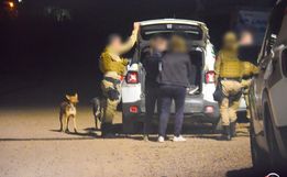 PM apreende suspeitos de tráfico com drogas a caminho de festa em SMOeste