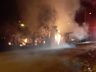 Casa fica destruída por incêndio na madrugada desta terça-feira 