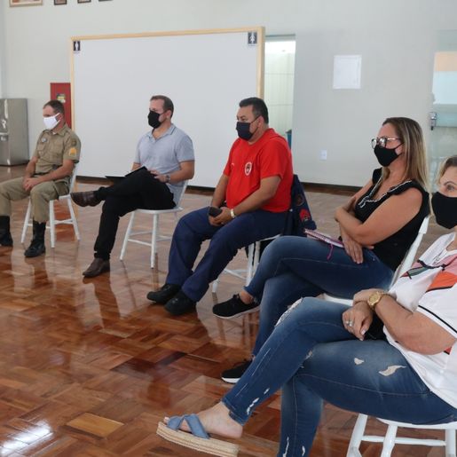 Saúde de SJCedro realiza reunião a fim de endurecer medidas após aumento de casos de Covid