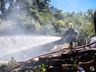 VÍDEO: Incêndio destrói materiais recicláveis da ACOMAR 