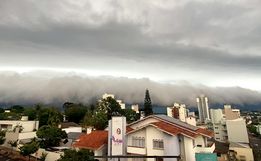 Defesa Civil de SC alerta para ação de ciclone extratropical neste domingo