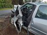 Motorista fica presa nas ferragens ao colisão com árvore na BR-282, em Maravilha
