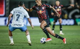 Bragantino vence o Grêmio com gol de pênalti nos acréscimos