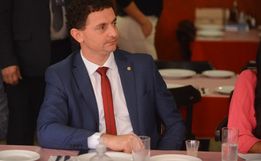Agricultores fecharão a fronteira entre Brasil e Argentina, alerta deputado