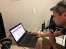 CORONAVÍRUS: Peperi instala estúdio na residência de jornalista para teletrabalho