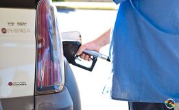 VÍDEO: Preço da gasolina diminui em média R$ 0,50 por litro nos postos de SMOeste