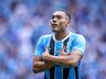 Com três de Carlos Vinicius, Grêmio vence o Juventude pelo Brasileirão