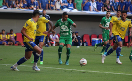 Segurando a pressão, Chapecoense consegue empate com Cruzeiro