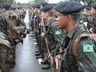 Exército entrega boinas pretas aos novos soldados em São Miguel do Oeste