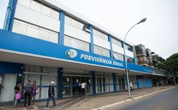 Mais de 473 mil pessoas pediram devolução de descontos de associações no INSS nesta quarta
