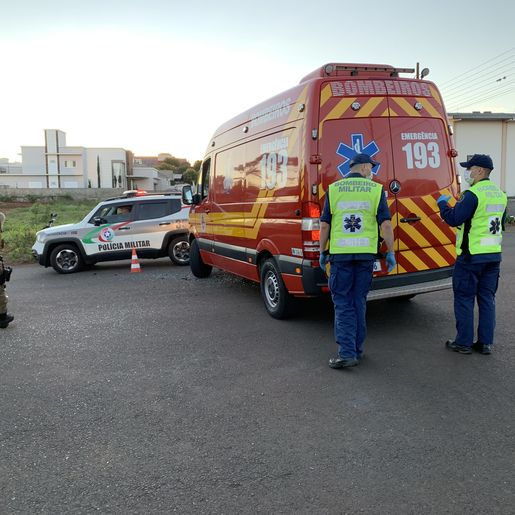 Adolescente se envolve em acidente com duas pessoas feridas em SMOeste 