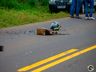 VÍDEOS: Colisão entre carro e moto deixa motociclista gravemente ferido