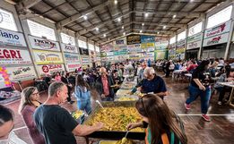 Mais de 500 pessoas participam do Risoto no Tacho da APAE