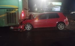 Carro de Itapiranga se envolve em acidente com ônibus em Cunha Porã 