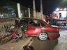 Jovem morre em colisão de carro em muro em Pinhalzinho