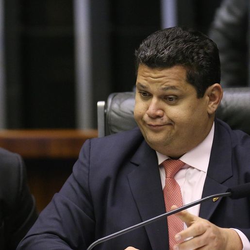 STF vota contra reeleição de Maia e Alcolumbre para presidirem Câmara e Senado