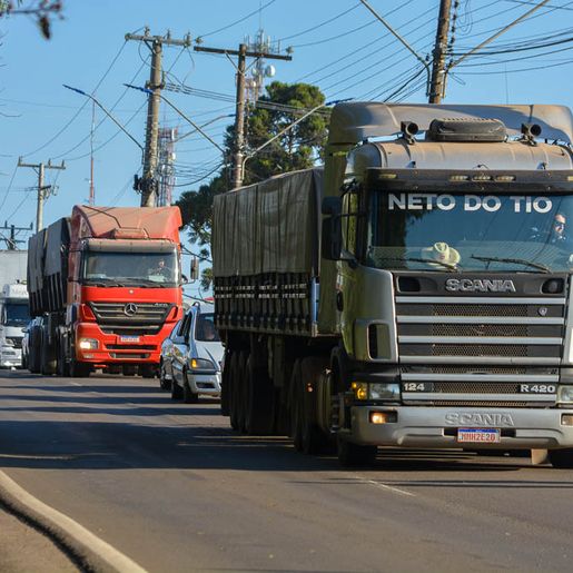  Caminhoneiros planejam bloquear rodovia Catarinense, em 7 de setembro