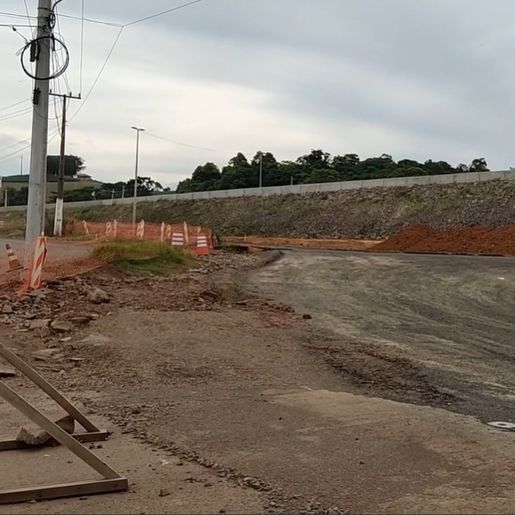 VÍDEO: obras no trecho da BR 163 em São José do Cedro estão paradas