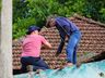 Mutirão ajuda famílias atingidas por chuva de granizo em Bandeirante