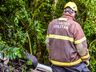 Motorista abandona veículo após sair da pista na cabeceira da Ponte do Rio das Antas 