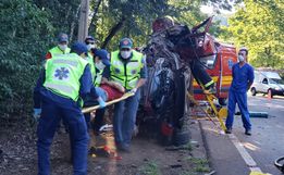Colisão entre dois carros deixa uma vítima fatal na SC 283 em Riqueza 