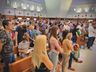 Celebração da Paixão e Morte do Senhor lota Igreja Matriz, em São Miguel do Oeste