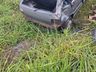 Veículo sai da pista e capota na SC 163, em Descanso