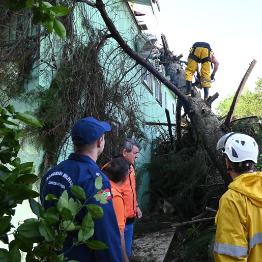 Fortes ventos causam estragos em São Lourenço do Oeste