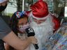 Campanha “Um presente de Natal” reúne crianças para entrega de presentes
