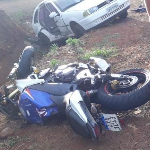 Jovem de 18 anos morre em colisão lateral