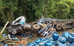 Caminhoneiro de SMO morre em grave acidente na BR-476, no Paraná