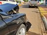 Carro colide em caminhonete no centro de Iporã do Oeste