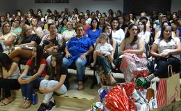 Câmara de Vereadores inaugura galeria Lilás e presta homenagem às mulheres
