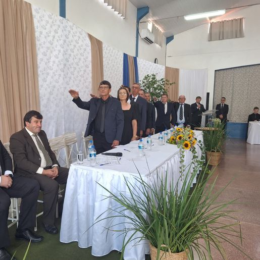 Michel Barth e Auri Mathias são empossados em Iporã do Oeste