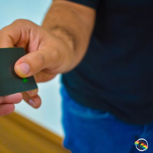 Homem acha cartão de crédito e faz compras de R$ 500 em SMOeste