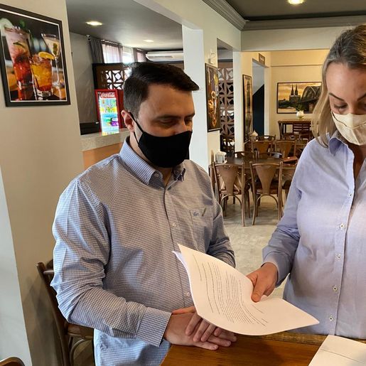 Acismo entrega pauta de reivindicações à vice-governadora
