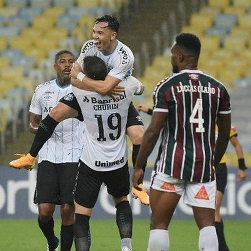 Grêmio passa pelo Fluminense no Rio e segue se recuperando no Brasileiro