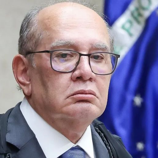 Gilmar determina que apenas PGR pode pedir impeachment de ministros do STF