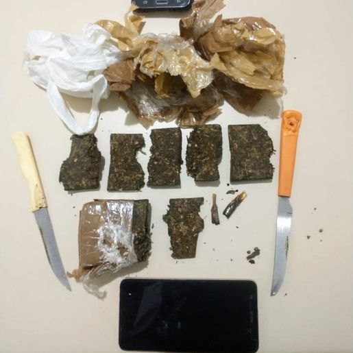 Casal é preso por tráfico de drogas em bairro de SMOeste