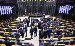 Aumento no número de deputados pode mexer em vagas de SC na Câmara