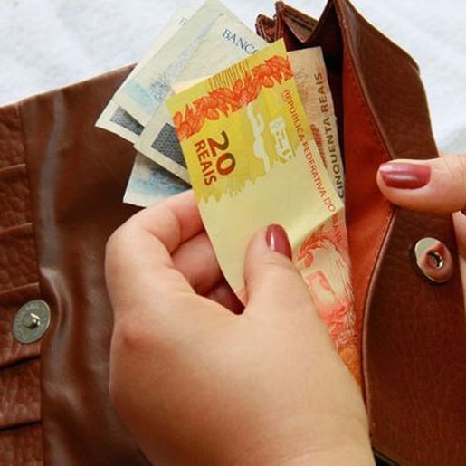 Salário mínimo será de R$ 1.039 em 2020