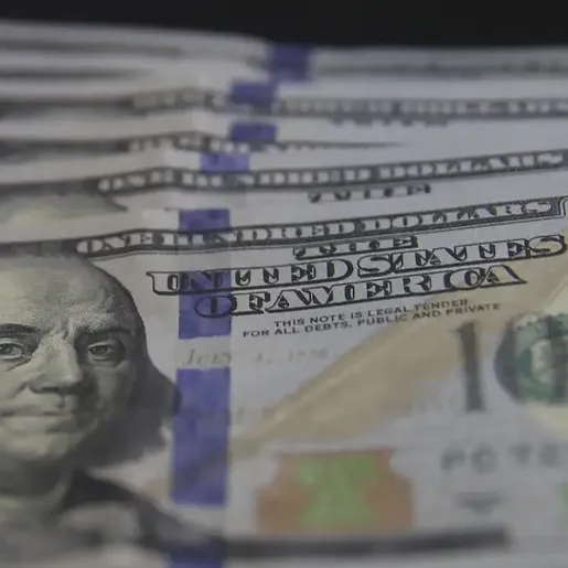 Banco Central leiloará US$ 3 bilhões na 2ªfeira para segurar o dólar