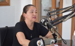 Coordenadora regional do SINTE participa do Peperi Rádio Repórter 