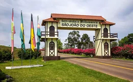 Urbanismo de SJO trabalha na limpeza da cidade e reestruturação de jardins 