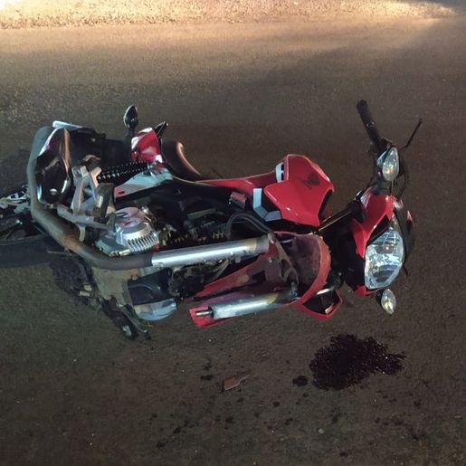 Homem sofre graves ferimentos em acidente no centro de Itapiranga